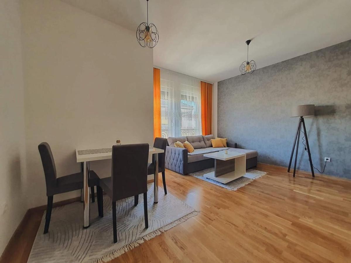 Zara 1 Apartman Бієліна Екстер'єр фото