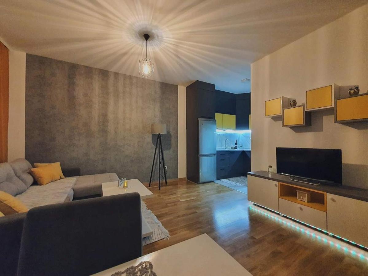 Zara 1 Apartman Бієліна Екстер'єр фото
