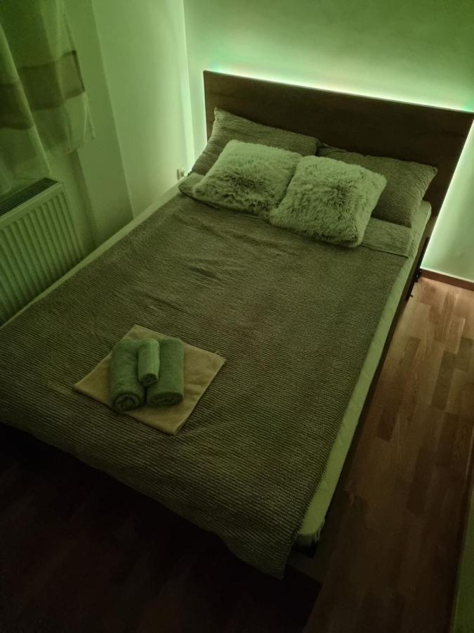 Zara 1 Apartman Бієліна Екстер'єр фото