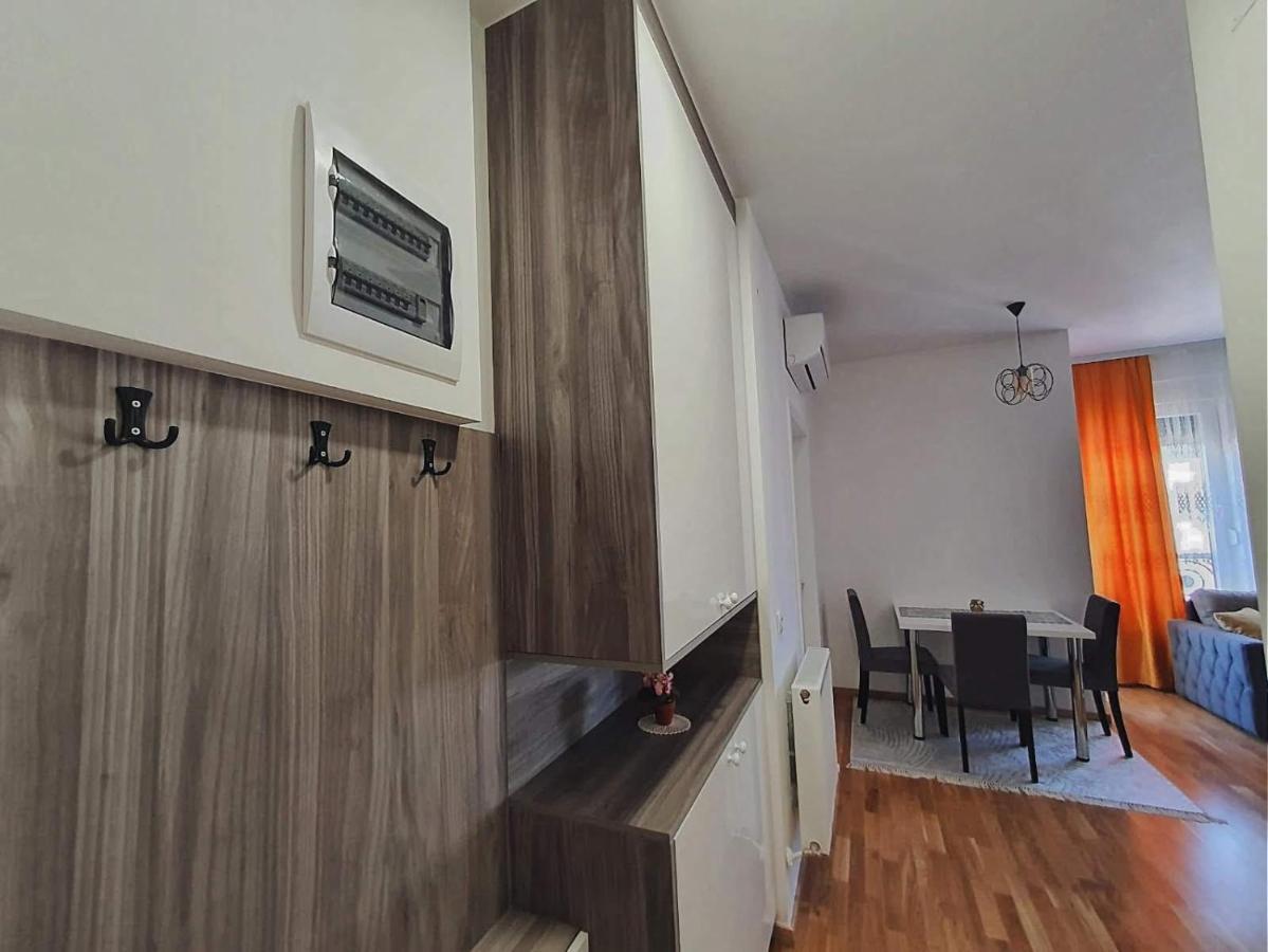 Zara 1 Apartman Бієліна Екстер'єр фото