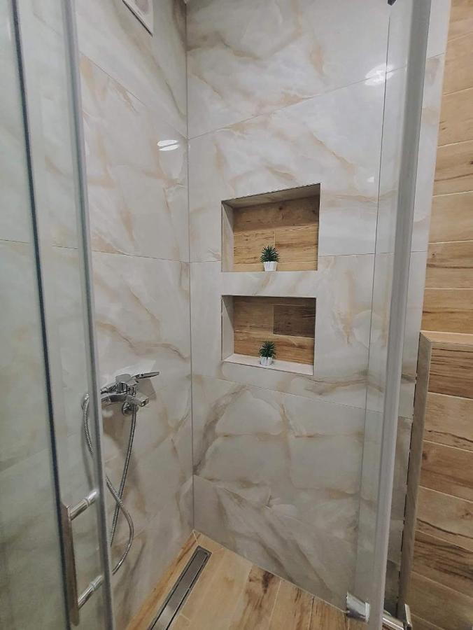 Zara 1 Apartman Бієліна Екстер'єр фото